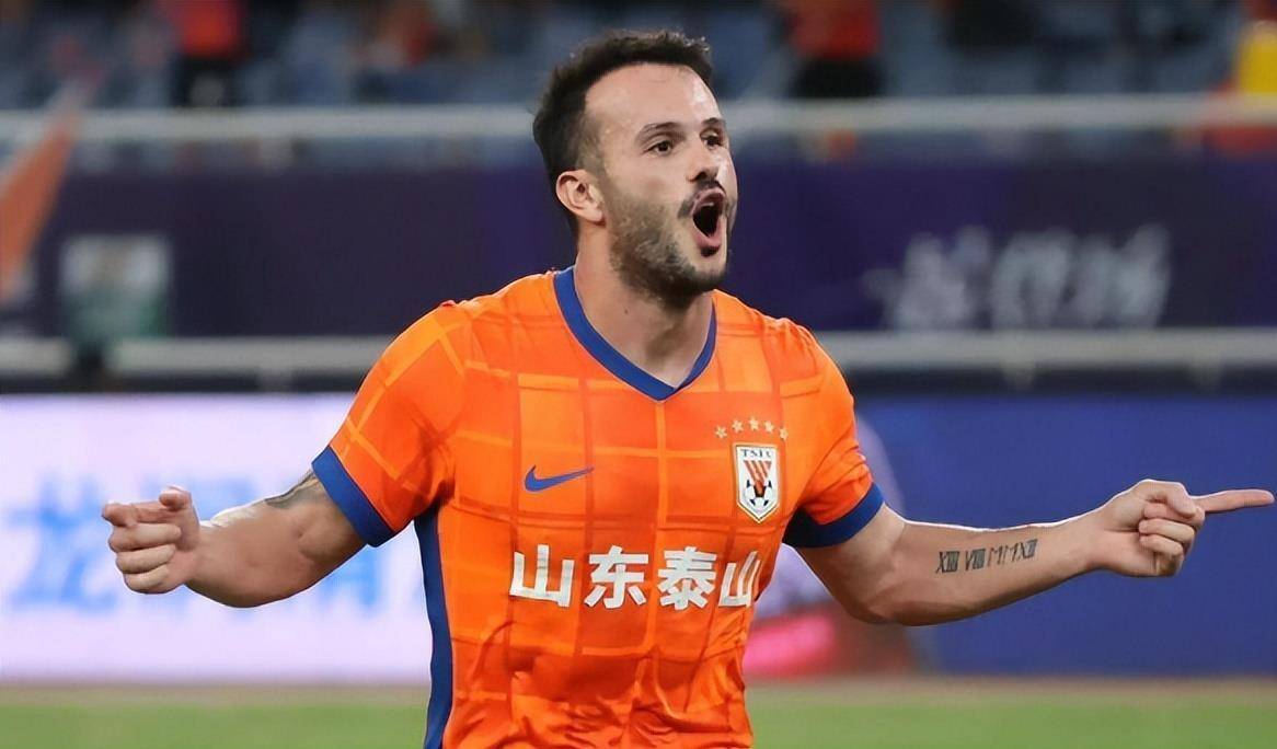 爱游戏线上-今晨山东泰山调整名单以备欧超杯,扳平良机环节打磨,压力陡增,控场能力受关注的简单介绍