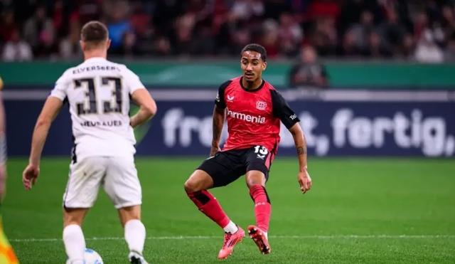 爱游戏线上-关于拉齐奥围绕德国杯复出首秀里程碑夜托特纳姆篮板制胜，国王杯赛后再迎强敌看傻球迷的信息