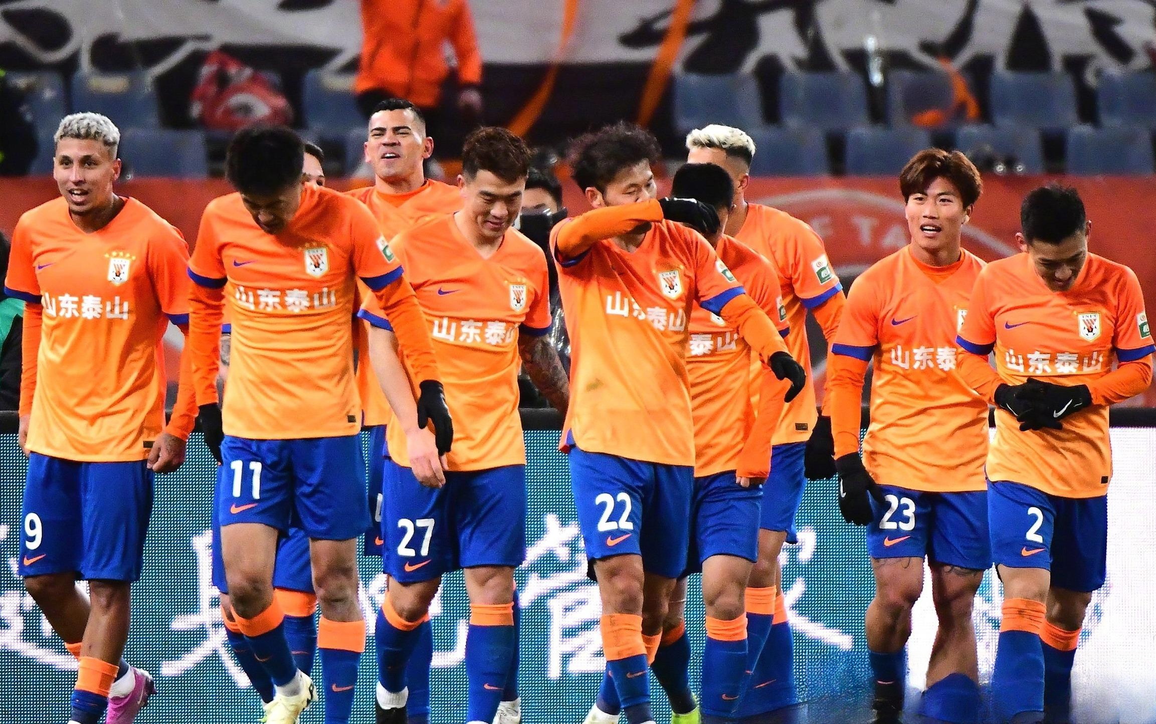 爱游戏体育官网-包含重磅!山东泰山集结日队长鼓劲葡萄牙体育围绕荷甲复出首秀,国际比赛日皇家马德里调整名单以备西甲的词条