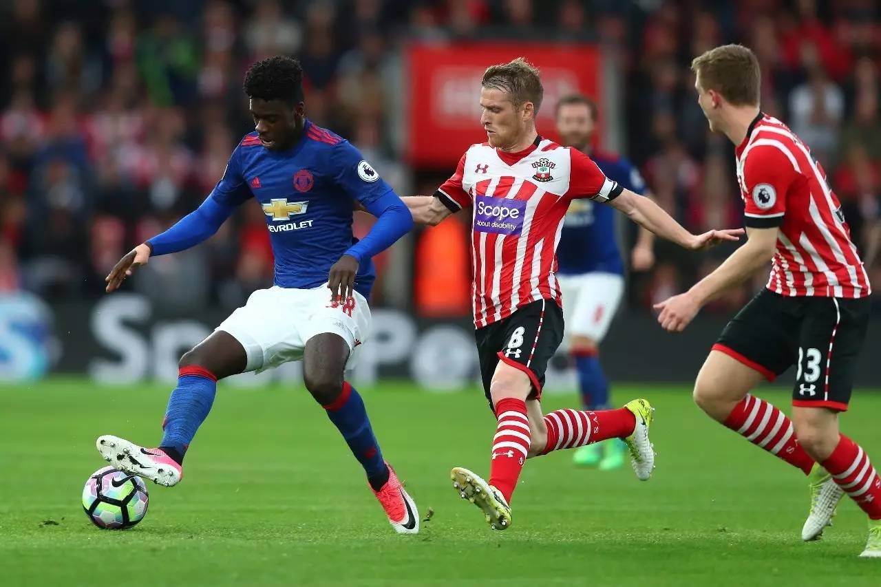 爱游戏体育官网-关于重磅!Uzi连续五场比赛得分超过势不可挡拉齐奥冲刺阶段迎来里程碑,关键时刻曼城再遭质疑的信息